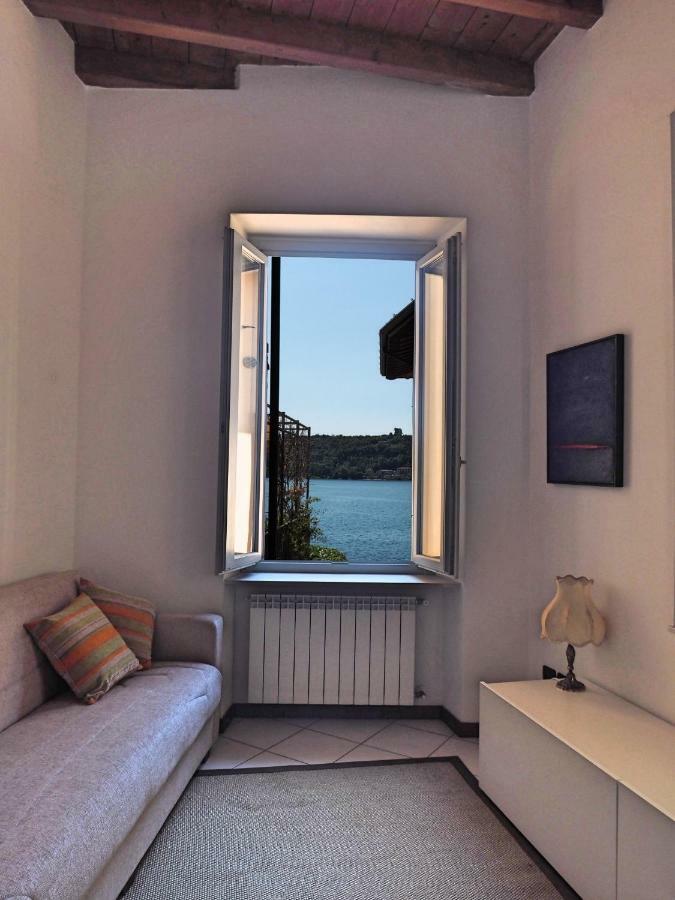Appartamenti Al Golfo ซาโล ภายนอก รูปภาพ
